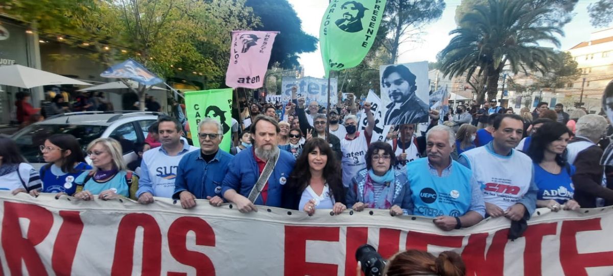 10 Mil Personas Marcharon Por El Asesinato De Carlos Fuentealba